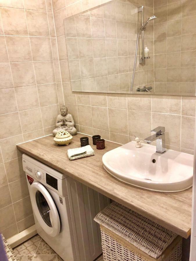 Wind Rose Apartment กูรัซซาเร ภายนอก รูปภาพ